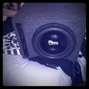Single 12 inch ported subwoofer box